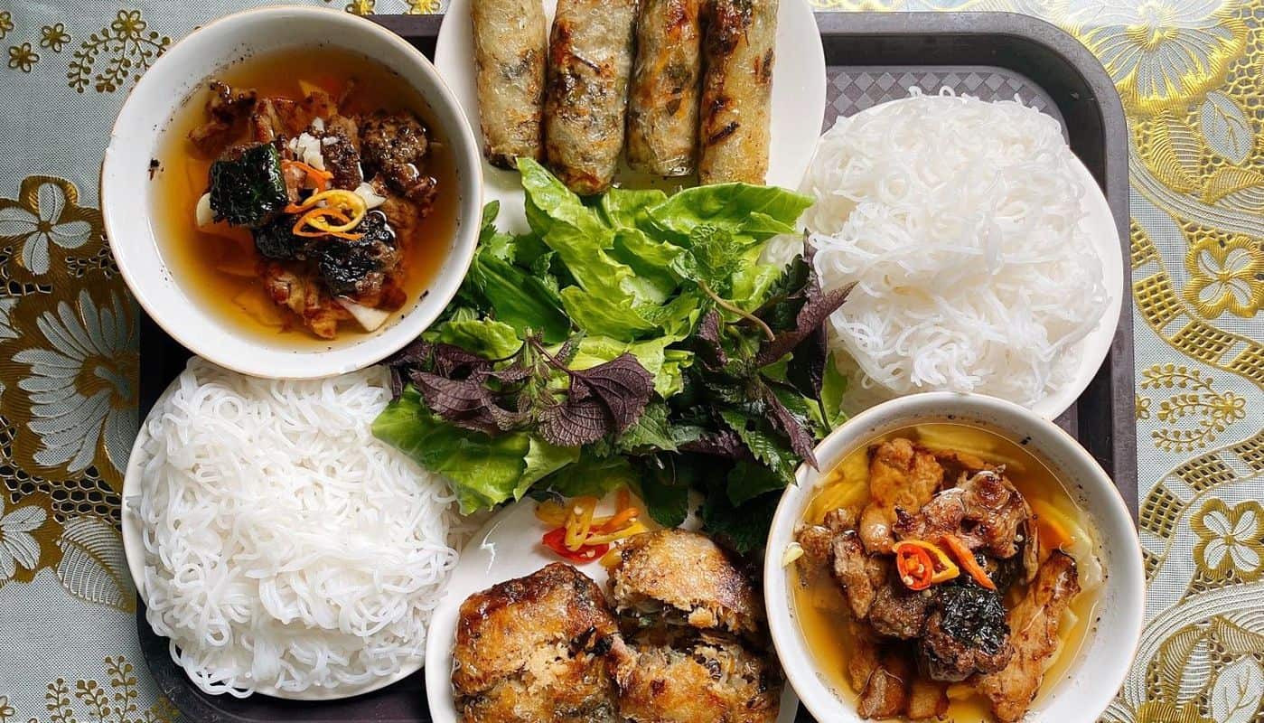 Photograph the lively allure of Hanoi’s food scene